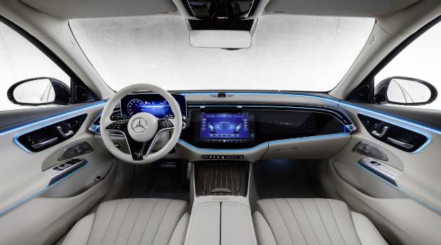 $!Mercedes-Benz Clase E, elegante berlina de tres cuerpos con formas clásicas