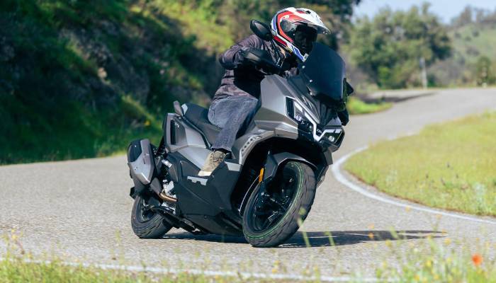 SYM ADX 300, atractivo y a un precio interesante